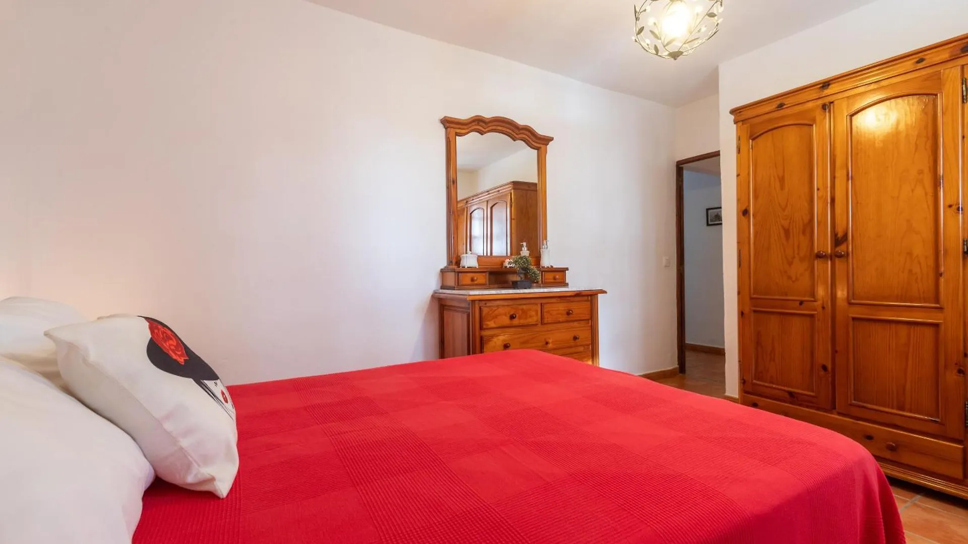 Aurora Villa Benarraba 0*,